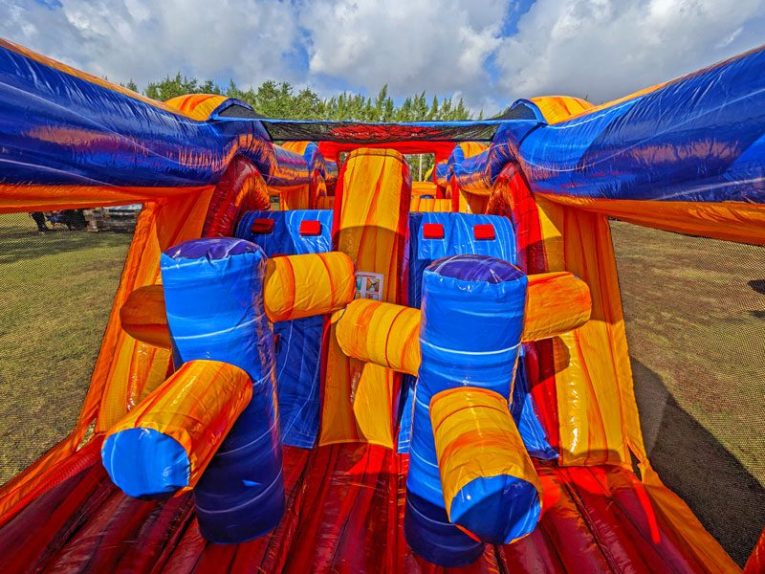 inside-extreme-obstacle-course-rental.jpg